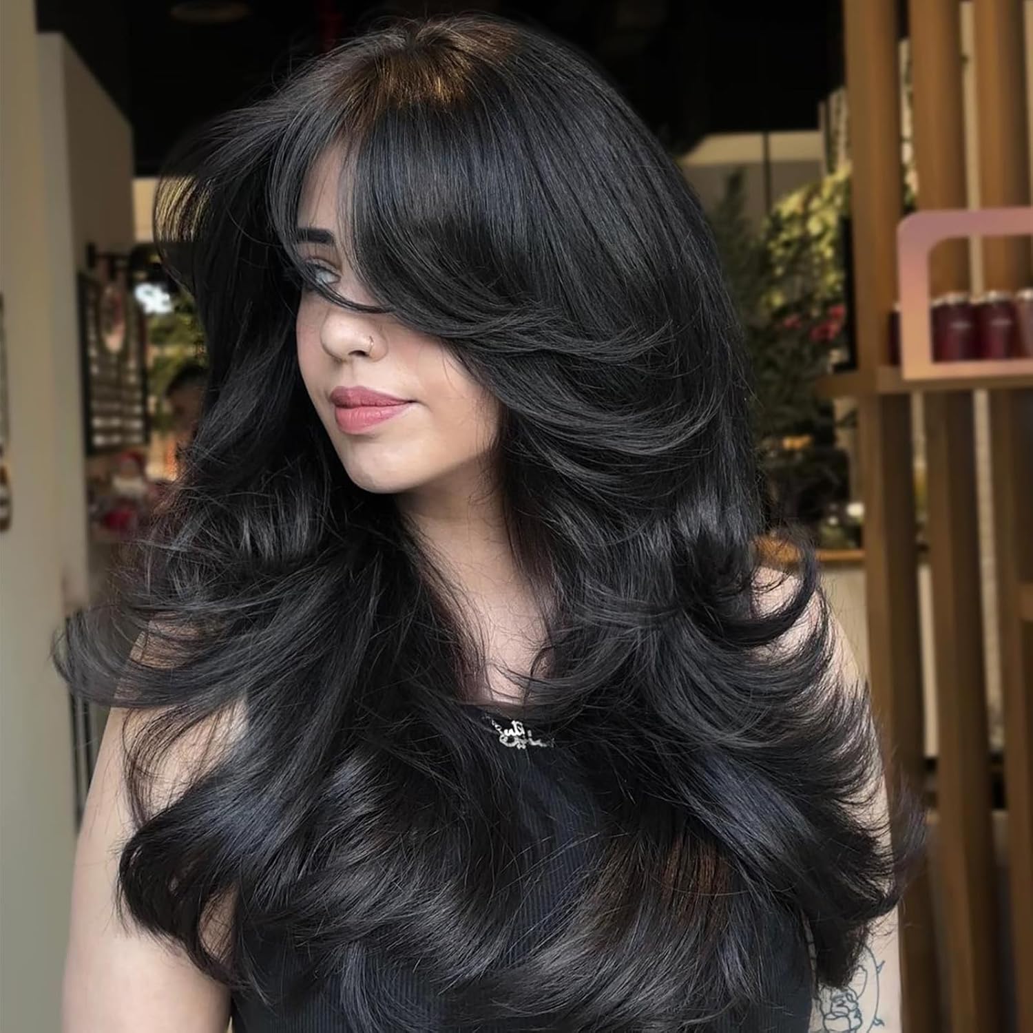 Aisaide Long Wavy Black Layered Wig with Curtain Bangs for Black Women,Synthetic Layered Long Wavy Wig Butterfly Haircut with Thin Hair for Women 24inch(1B)